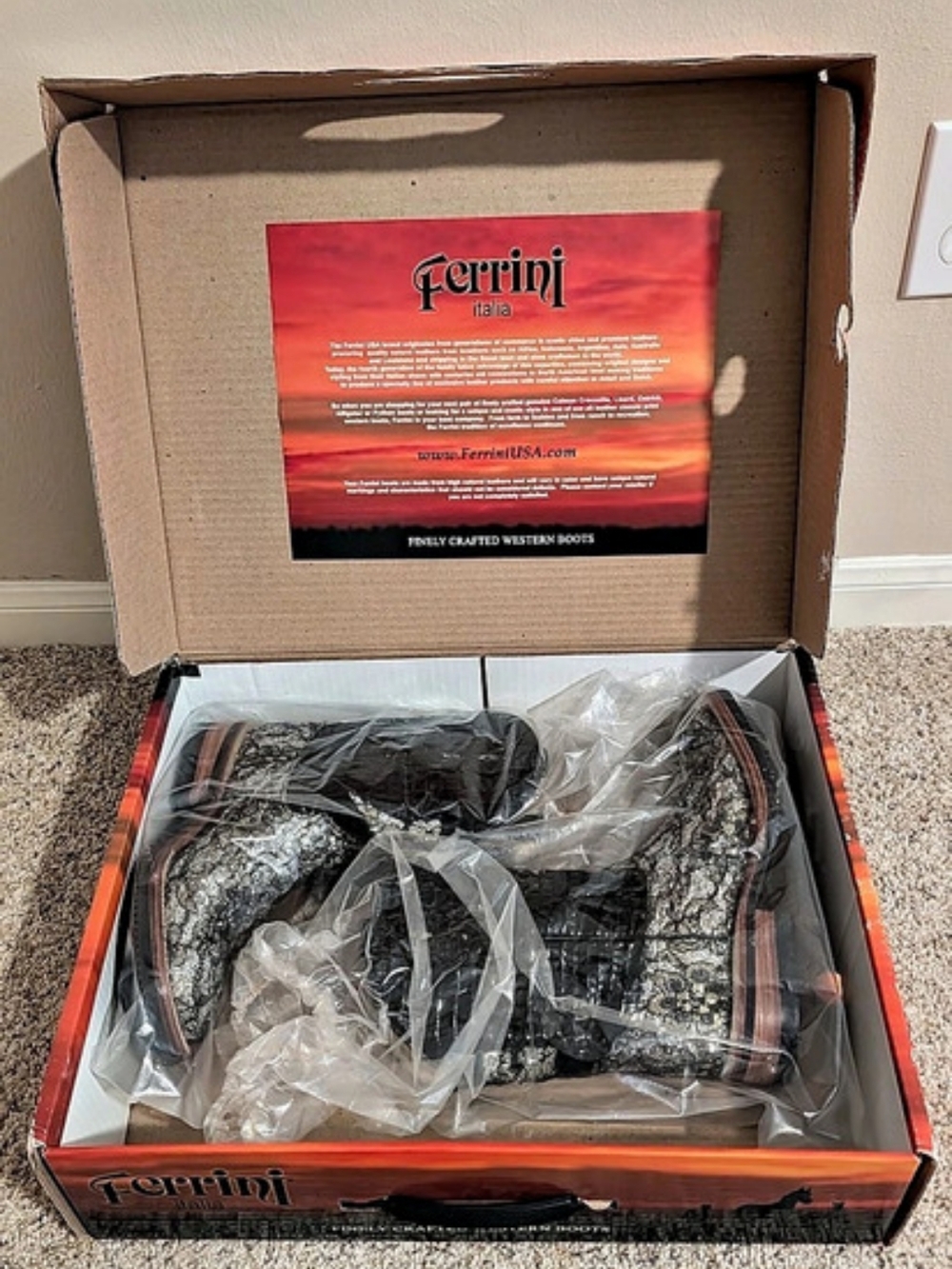 Ferrini Silver and Black Lace Floral Leather Cowgirl Boots Floral Western Ankle - Picture 8 of 9
